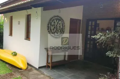 Casa com 3 dormitórios à venda, 200 m² por R$ 2.800.000,00 - T Pequeno - São Sebastião/SP
