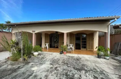 Casa a venda em praia de leste 7 quartos 4 quadras mar piscina sauna r$750mil