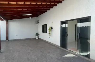 !! mariah imóveis vende excelente casa no setor norte do gama !!