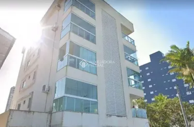 Apartamento com 2 quartos à venda na melanie glausch, 100, balneário perequê, porto belo, 80 m2 por r$ 820.000