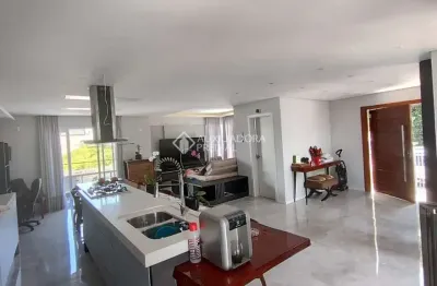 Casa com 3 quartos à venda na itajuba, 2790, itajubá, barra velha, 251 m2 por r$ 2.210.000