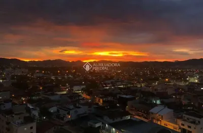 Apartamento com 3 quartos à venda na rua 3100, 657, centro, balneário camboriú, 132 m2 por r$ 2.400.000