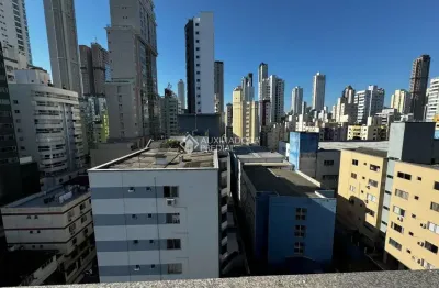 Apartamento com 2 quartos à venda na avenida 3ª avenida, 1150, centro, balneário camboriú, 70 m2 por r$ 970.000