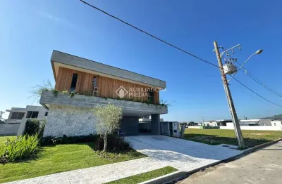 Casa em condomínio fechado com 5 quartos à venda na rua ivo josé rebello, 610, santa regina, camboriú, 347 m2 por r$ 4.800.000
