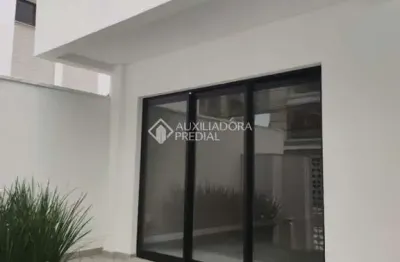 Casa com 3 quartos à venda na rua 3850, 4005, centro, balneário camboriú, 220 m2 por r$ 3.600.000