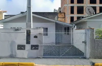 Casa com 3 quartos à venda na taruma, 145, tabuleiro, camboriú, 110 m2 por r$ 800.000