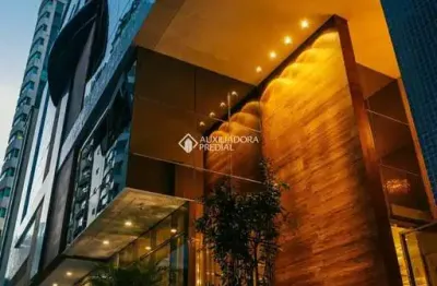 Apartamento com 3 quartos à venda na rua 2850, 268, centro, balneário camboriú, 118 m2 por r$ 2.529.447