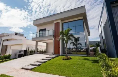 Casa em condomínio fechado com 3 quartos à venda na rua ivo josé rebello, 610, santa regina, camboriú, 314 m2 por r$ 4.500.000