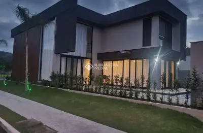 Casa em condomínio fechado com 3 quartos à venda na rua ivo josé rebello, 610, santa regina, camboriú, 320 m2 por r$ 4.700.000