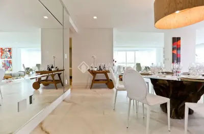 Apartamento com 3 quartos à venda na rua 3700, 425, centro, balneário camboriú, 186 m2 por r$ 5.900.000