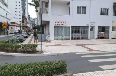 Prédio à venda na rua 3146, 277, centro, balneário camboriú, 206 m2 por r$ 3.700.000