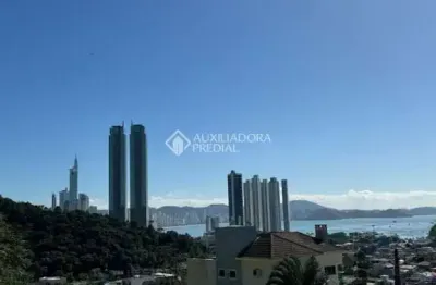 Terreno em condomínio fechado à venda na avenida hermógenes de assis feijó, 621, barra, balneário camboriú, 480 m2 por r$ 2.800.000