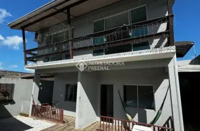 Casa com 4 quartos à venda na rua jerusalém, 710, santa regina, camboriú, 300 m2 por r$ 800.000
