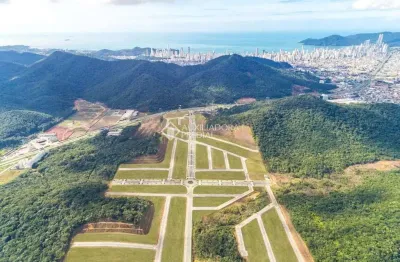 Terreno em condomínio fechado à venda na Rua Marginal Oeste, 01, Monte Alegre, Camboriú, 300 m2 por R$ 1.070.000