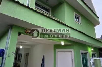 Casa / sobrado triplex em condomínio com 208m² no orleans – curitiba