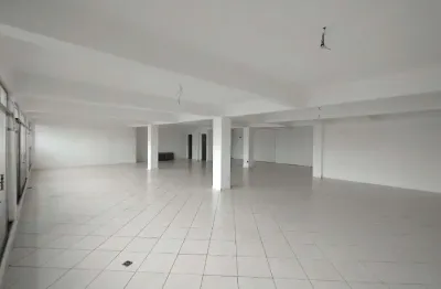 Ampla sala comercial para alugar com localizacao privilegiada na avenida rui barbosa, centro de sao jose dos pinhais