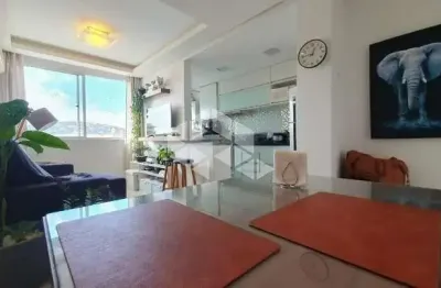 Apartamento a venda,  2 dormitórios, semimobiliado, com garagem, no bairro cristal