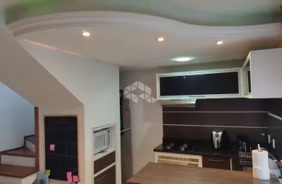Cobertura com 01 dormitório, com lareira e terraço com churrasqueira