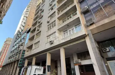 Apartamento de 2 dormitórios com 74m² no centro histórico de porto alegre
