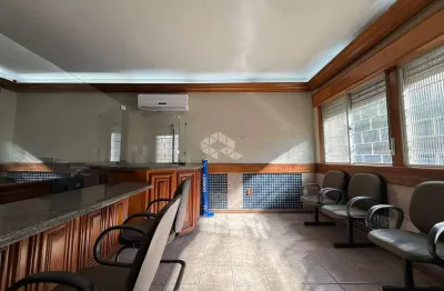 Casa comercial, com 321mts2 no bairro bom fim, porto alegre.