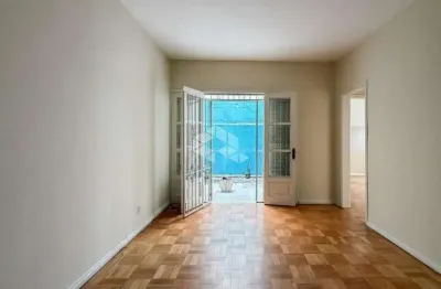 Apartamento com 2 quartos à venda na Rua Tomaz Flores, 220, Independência, Porto Alegre
