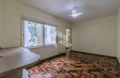 Apartamento com 2 quartos e 70m² à venda em floresta, porto alegre.