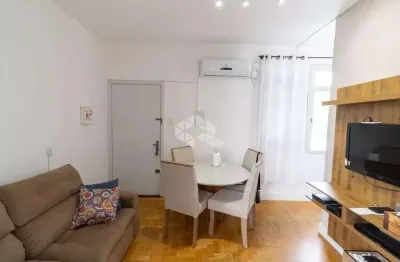 Apartamento à venda, 2 quartos e dependência, Rua Laurindo, Santana, HCPA, Ufrgs