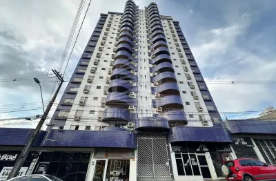 Cobertura duplex semimobiliada a venda no edificio torre azul - centro de foz.