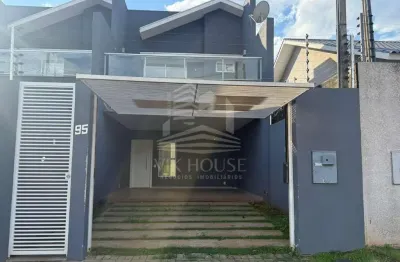 SOBRADO COM TRÊS QUARTOS A VENDA NO JARDIM PANORAMA - Foz do Iguaçu