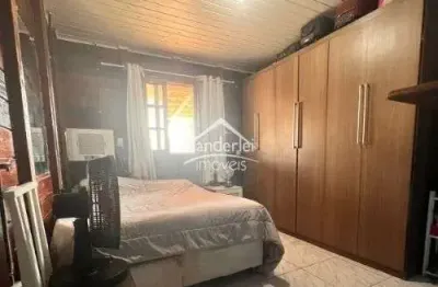 Casa de 120m² com 02 quartos. vale verde- palhoça-sc