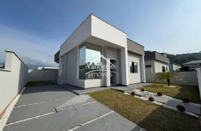 Casa maison blanc no loteamento altos do tabuleiro no bairro alto aririu em palhoça - sc