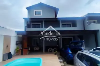 Casa com 3 quartos à venda na Rua Guarapari, Enseada de Brito, Palhoça