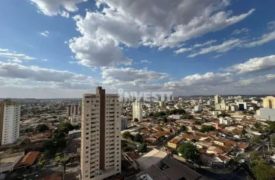 Apartamento com 3 quartos para alugar na Rua 13 A, Setor Aeroporto, Goiânia
