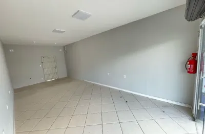 Alugo sala comercial com 50m² - no bairro garcia  em blumenau
