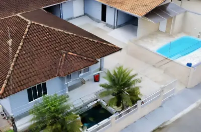 Vendo casa com piscina, 03 quartos (01 suíte) - bairro bateias - brusque