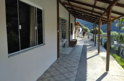 Alugo casa mobiliada com 02 dormitórios - bairro progresso