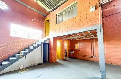 Alugo galpão com 375m², bairro itoupavazinha - blumenau
