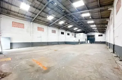 Vendo ótimo galpão com 590m², bairro cordeiros - cidade de itajaí