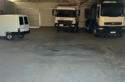 Alugo galpão com 600m² e entrada de caminhões - bairro vila nova, em luiz alves
