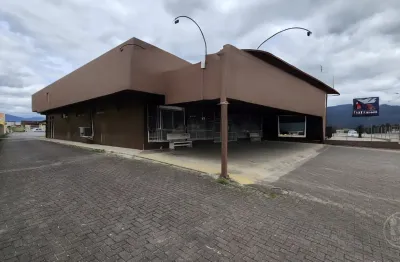 Alugo galpão com 378m² com amplo estacionamento em indaial sc