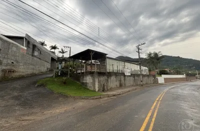 Excelente galpão para locação com 400m² - no bairro progresso