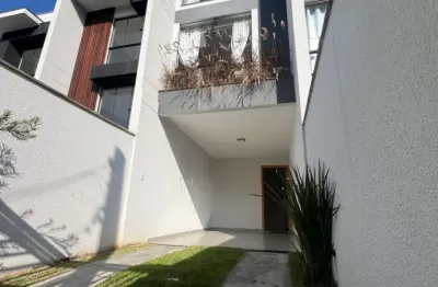 Casa com 2 quartos para alugar na Rua Carl Müller, 300, Badenfurt, Blumenau
