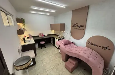 Ponto comercial com 1 sala para alugar na Rua Prefeito Leopoldo Schramm, 591, Coloninha, Gaspar, 18 m2 por R$ 1.800