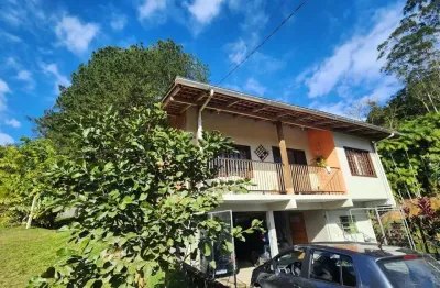 Casa com 3 quartos à venda na Rua Ana Giovanella, 740, Centro, Rio dos Cedros, 186 m2 por R$ 390.000
