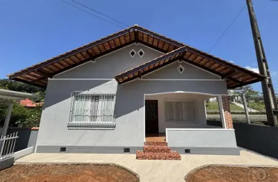 Casa com 3 quartos para alugar na Rua Alfredo Bauer, 420, Itoupava Central, Blumenau, 180 m2 por R$ 3.300