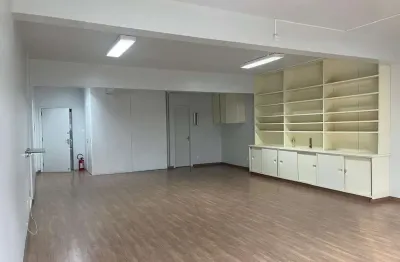 Sala comercial para alugar na Rua Rodolfo Freygang, 15, Centro, Blumenau, 65 m2 por R$ 1.650