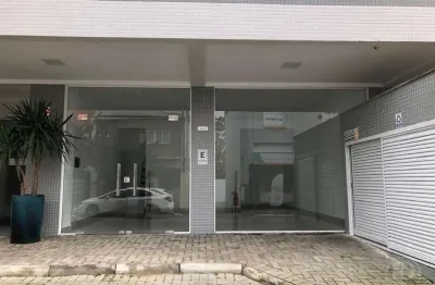 Sala comercial com 1 sala para alugar na Rua Carlos Blaese, 45, Centro, Indaial, 50 m2 por R$ 2.200
