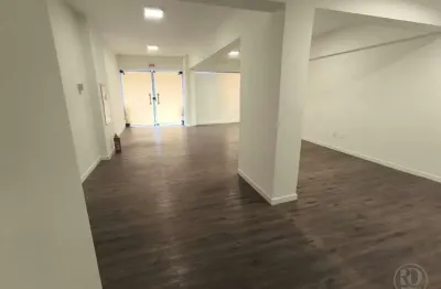 Sala comercial com 3 salas para alugar na Rua Sete de Setembro, 2868, Centro, Blumenau, 40 m2 por R$ 3.900