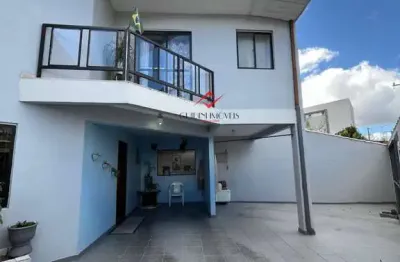 Casa com 3 quartos à venda na travessa ema moro, braga, são josé dos pinhais, 180 m2 por r$ 530.000