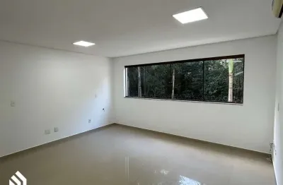 Sala comercial para alugar na rua rouxinol, 148, ariribá, balneário camboriú por r$ 7.715